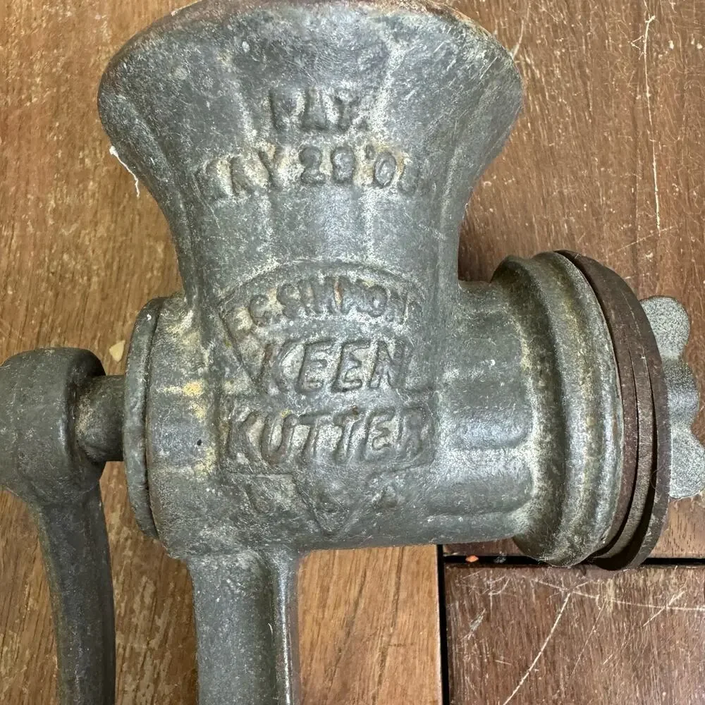 Vintage Meat Grinder EC‎ Simmons Keen Kutter #KK22 Hand Crank USA Wood Handle